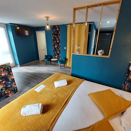 Logis Hotels - Auberge De L'Ile - Hotel 3 Etoiles Et Restaurant Creysse  Exteriér fotografie