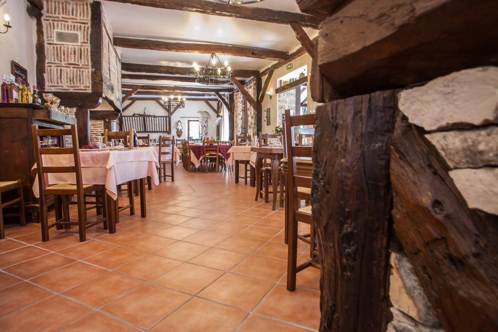 Logis Hotels - Auberge De L'Ile - Hotel 3 Etoiles Et Restaurant Creysse  Exteriér fotografie