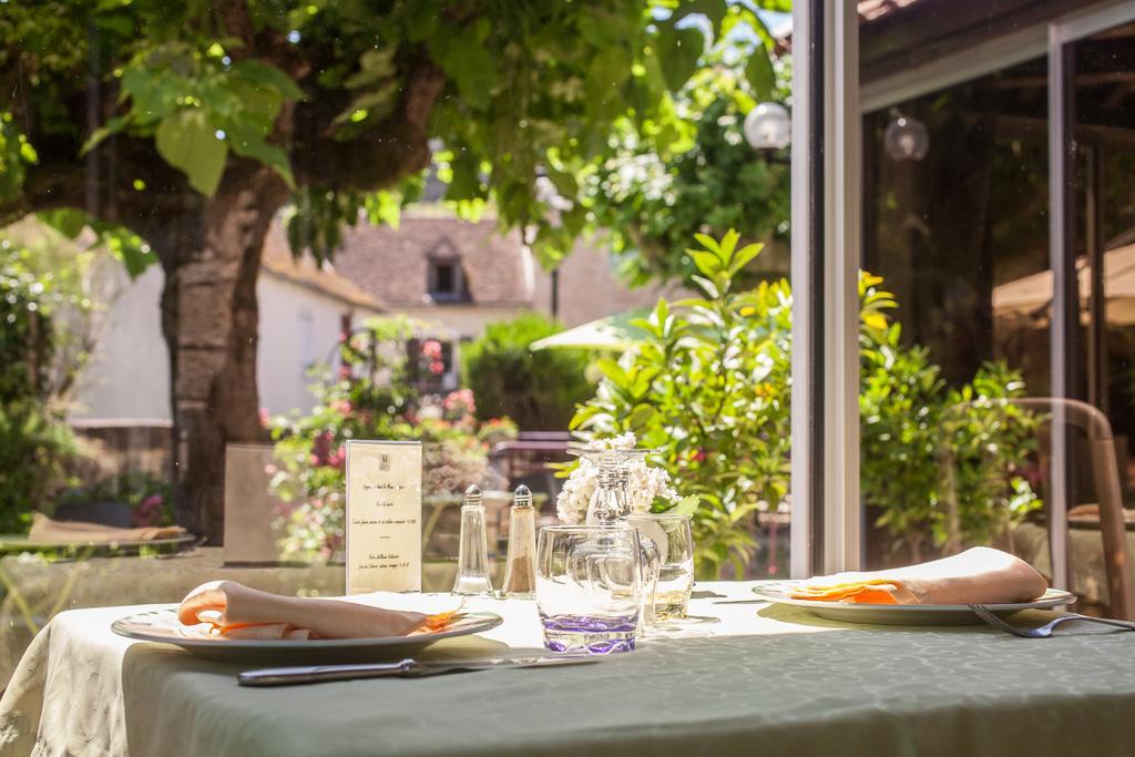 Logis Hotels - Auberge De L'Ile - Hotel 3 Etoiles Et Restaurant Creysse  Exteriér fotografie