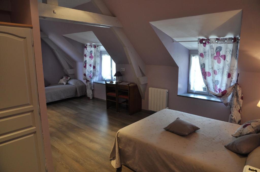 Logis Hotels - Auberge De L'Ile - Hotel 3 Etoiles Et Restaurant Creysse  Exteriér fotografie