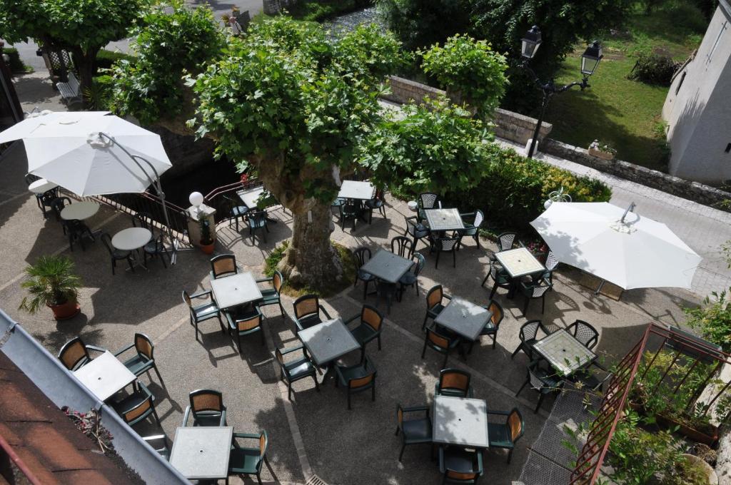 Logis Hotels - Auberge De L'Ile - Hotel 3 Etoiles Et Restaurant Creysse  Exteriér fotografie