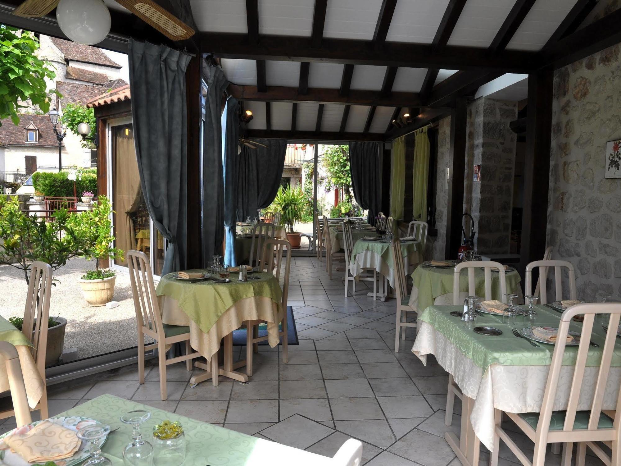 Logis Hotels - Auberge De L'Ile - Hotel 3 Etoiles Et Restaurant Creysse  Exteriér fotografie